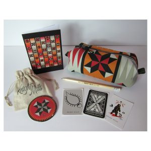 Pin Wheel' pouch gift set.