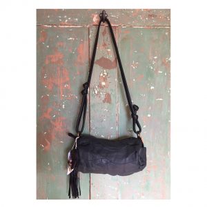 Mini Frill' in Liquorice black